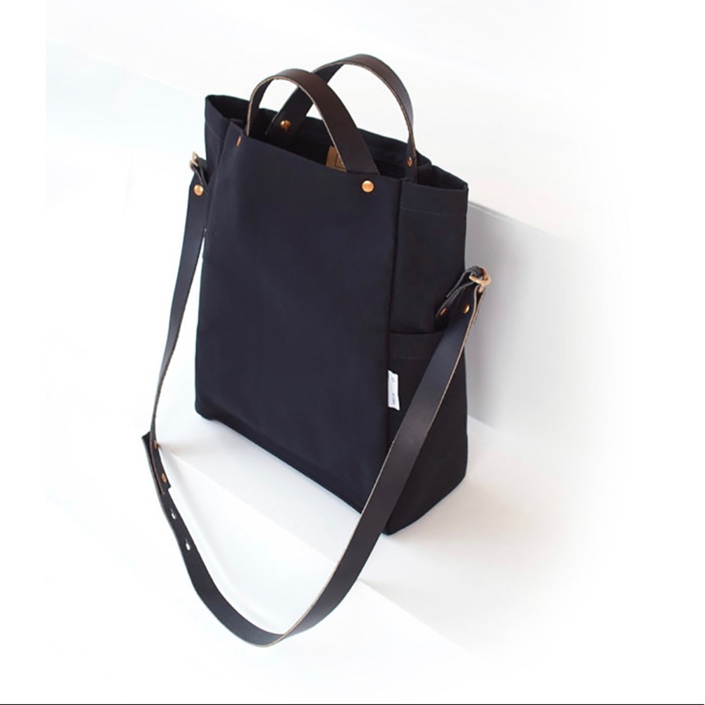Yield Design Field Bag 🎍